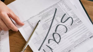 Taxpayers tricked by scams face penalties and delays in refunds